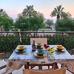 Apartman Rainbow Seafront