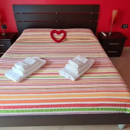 Rainbow Seafront Apartman