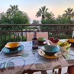 Rainbow Seafront Apartmán *